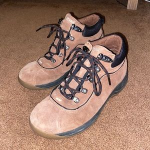 RYKA HIKING BOOTS